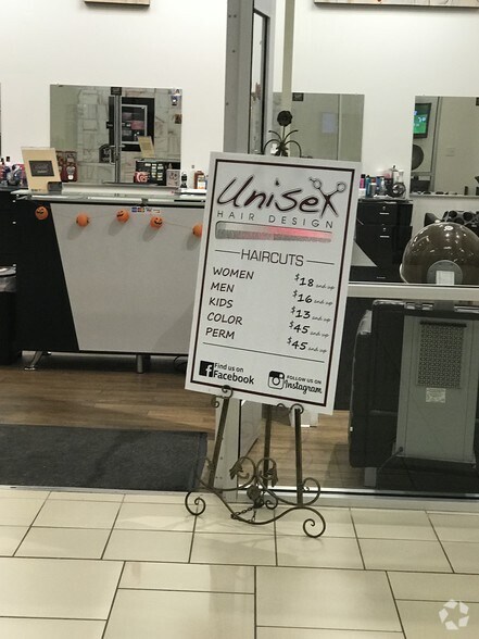 More Photos Of 22 Clifton Country Rd, Clifton Park Unknown For Lease