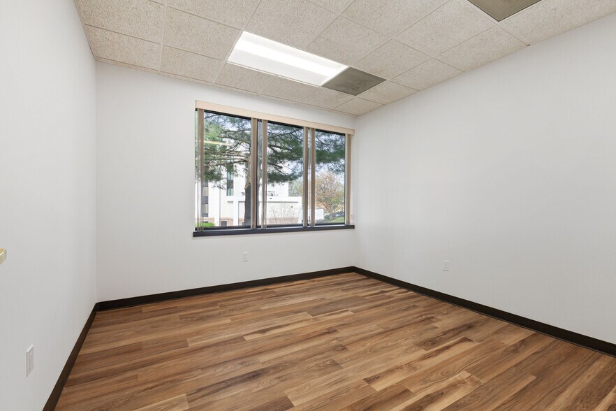 More Photos Of 1025 Berkshire Blvd, Wyomissing Medical For Lease