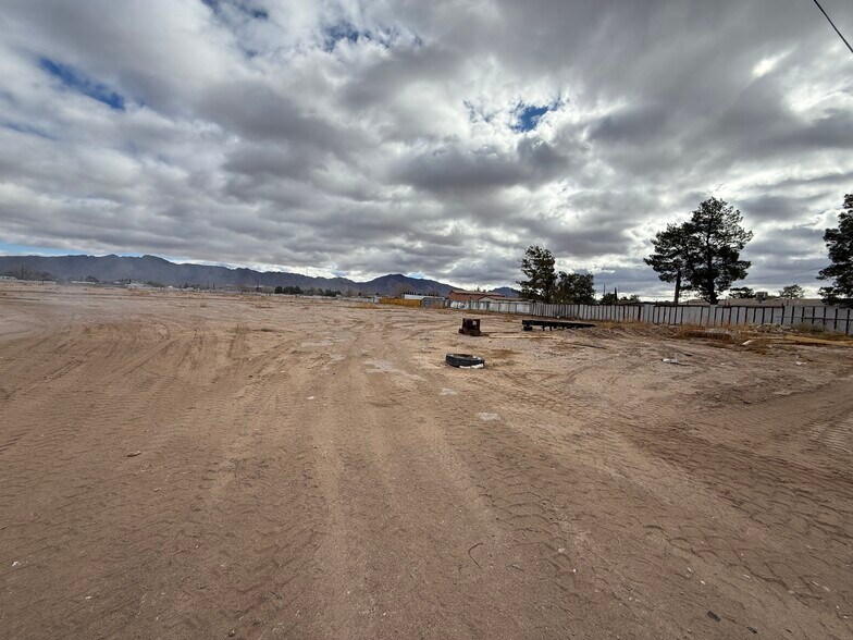 More Photos Of 7508 Doniphan Dr, Canutillo Auto Salvage Facility For Sale