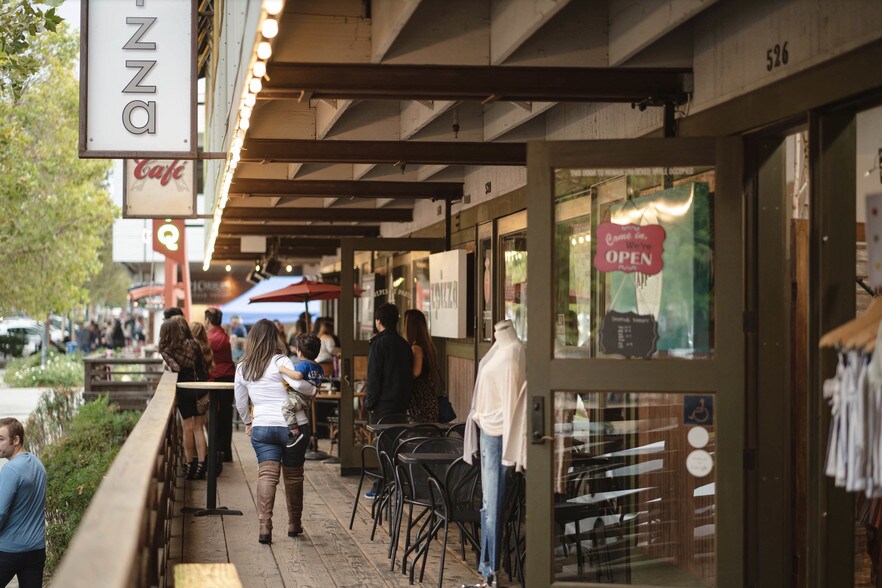 More Photos Of 532 W 500–580 W First St, Claremont, CA, 91711, Claremont Restaurant For Lease