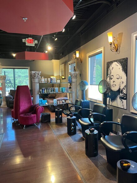 More Photos Of 425 Buford Hwy, Suwanee Storefront Retail Office For Lease