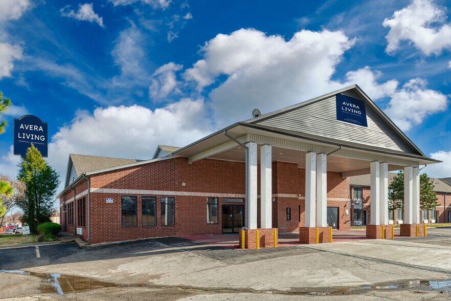 More Photos Of 3211 S 79th East Ave, Tulsa Apartments For Sale