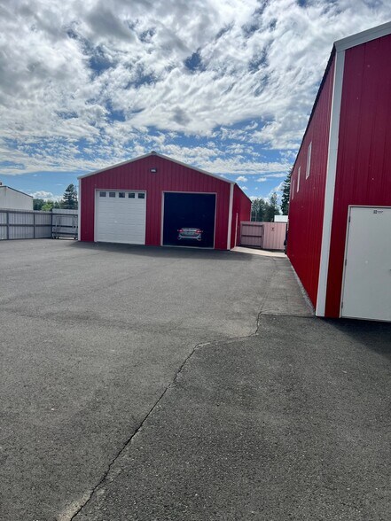 More Photos Of 111 W 1st St, Deer Park Auto Repair For Sale