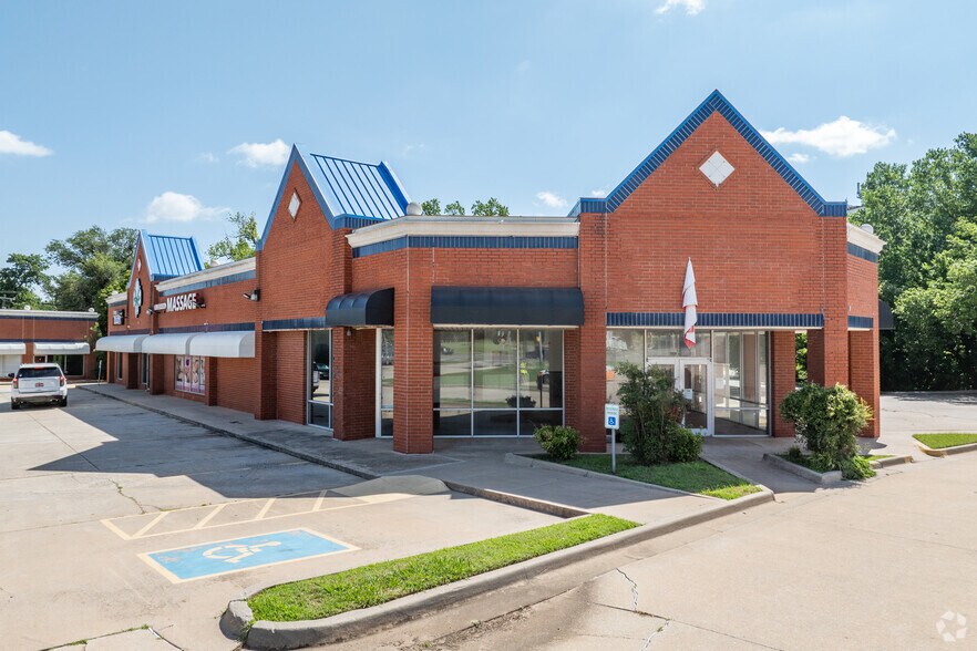 Primary Photo Of 5959 NW Expressway St, Oklahoma City Freestanding For Lease