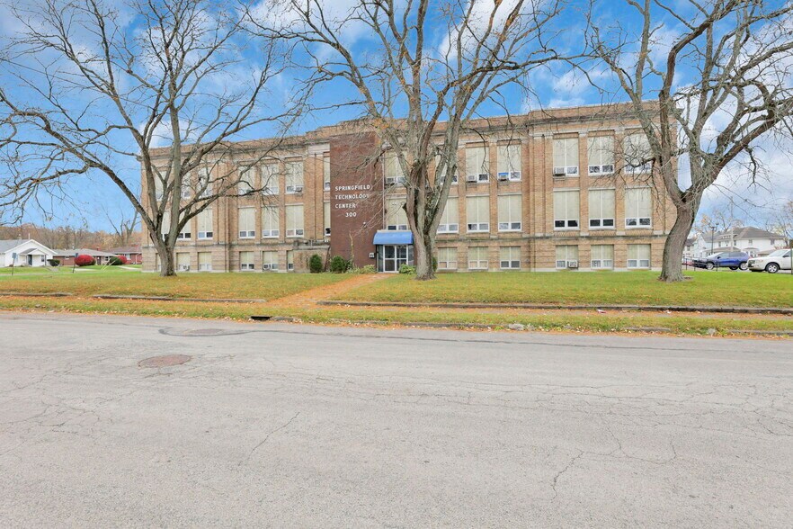 More Photos Of 300 E Auburn Ave, Springfield Office For Sale