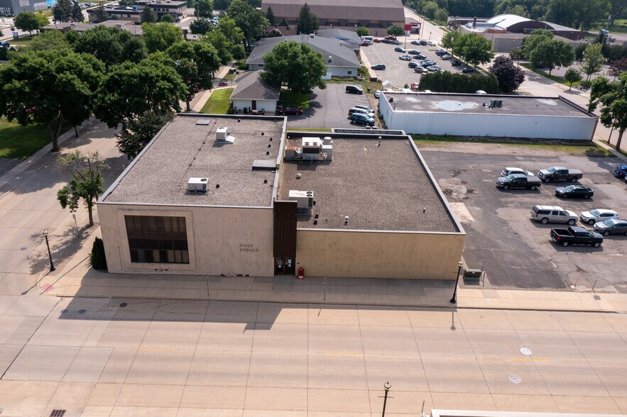 More Photos Of 310 2nd St NE, Austin Office For Sale