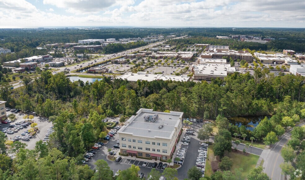 More Photos Of 710 Military Cutoff Rd, Wilmington Medical For Lease