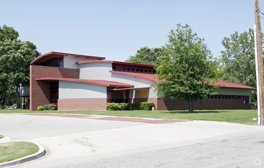 Primary Photo Of 1401 S Denver Ave, Tulsa Office For Lease