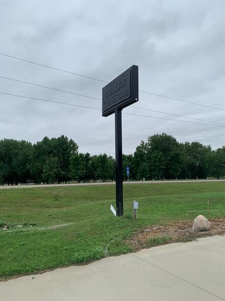 More Photos Of 308 Lignite Ave, Hensler Freestanding For Lease