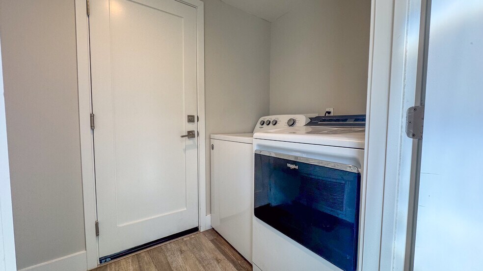 More Photos Of 1420 Pacific Beach Dr, San Diego Apartments For Sale