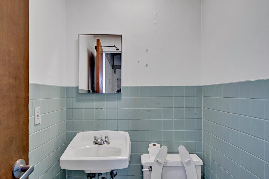 More Photos Of 40 Scotch Rd, Ewing Township Bank For Sale