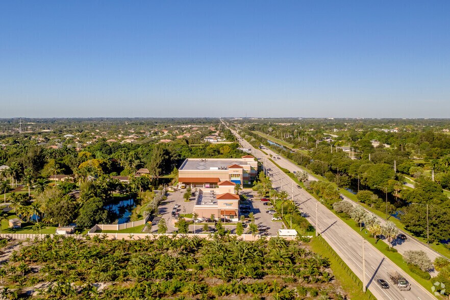 More Photos Of 11050 Griffin Rd, Cooper City Freestanding For Lease