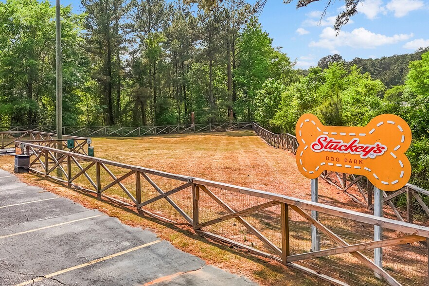More Photos Of 500 Buff Blvd, Summerton General Retail For Sale