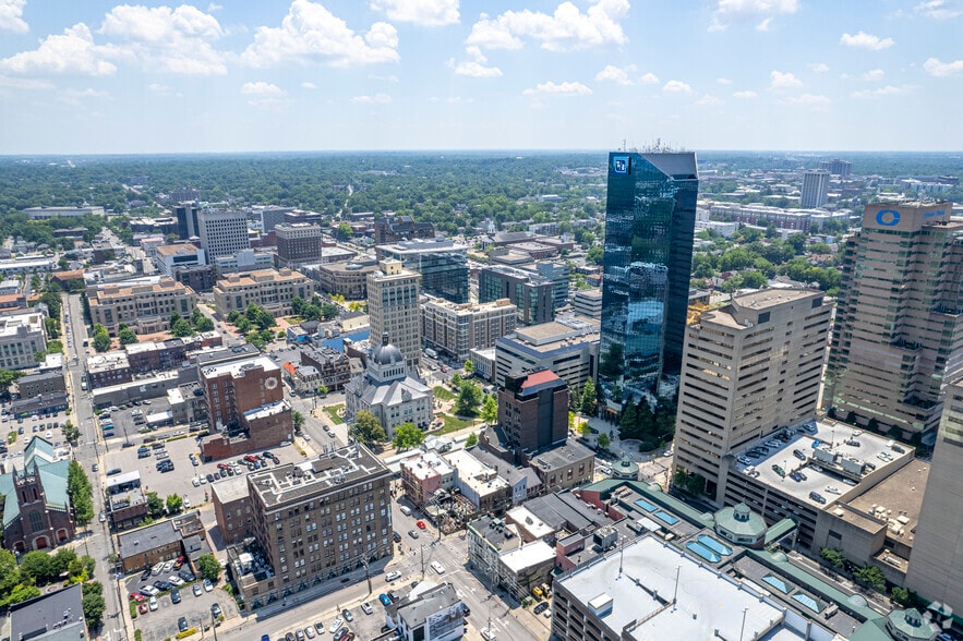 More Photos Of 333 W Vine St, Lexington Office For Sale