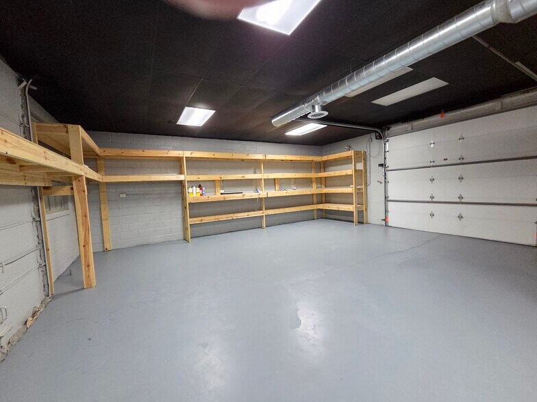 More Photos Of 519 Lincoln Ave, Rochelle Freestanding For Sale