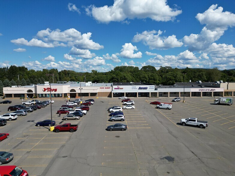 More Photos Of 1000 N Elmira St, Sayre Unknown For Lease