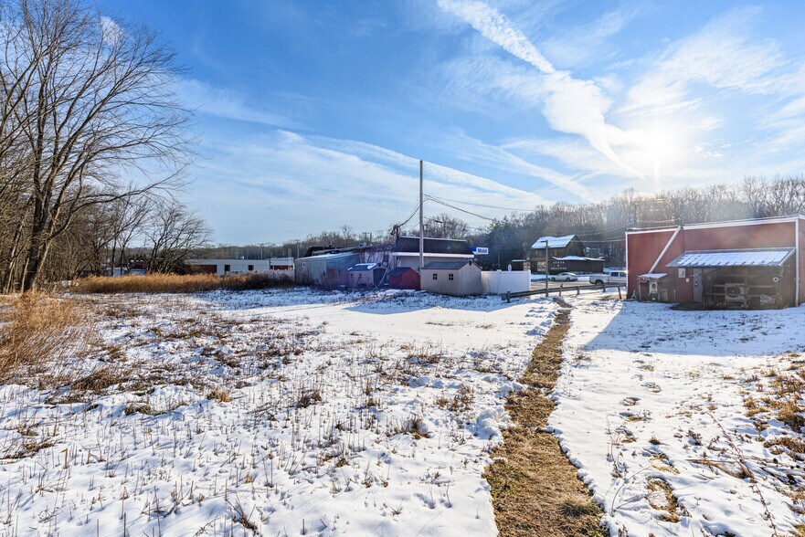 More Photos Of 176 Main St, Monroe Freestanding For Sale