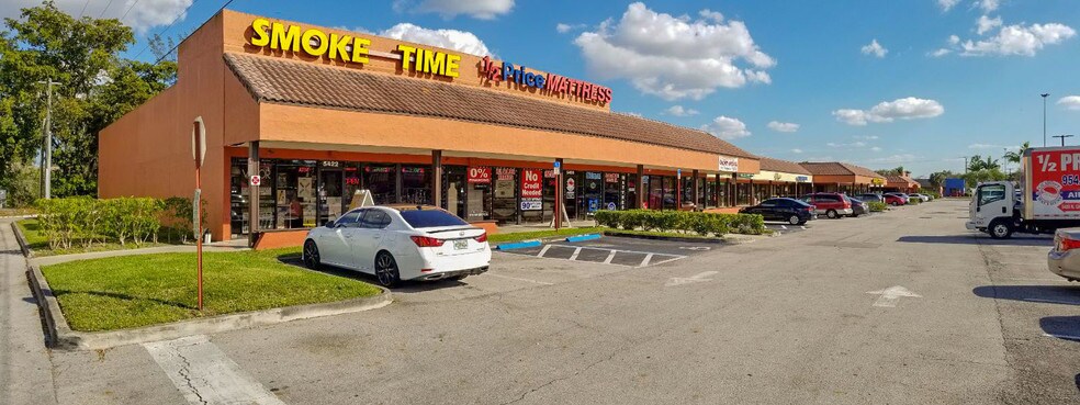 More Photos Of 5200-5400 N University Dr, Lauderhill Unknown For Lease