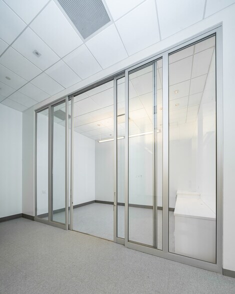 More Photos Of 140 W 22nd St, New York Apartments For Sale