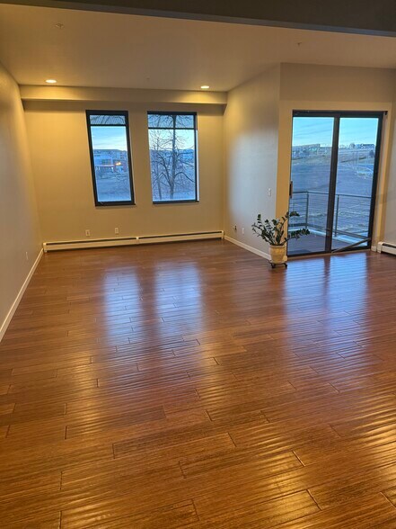 More Photos Of 11562 Colony Row, Broomfield Storefront Retail Residential For Lease