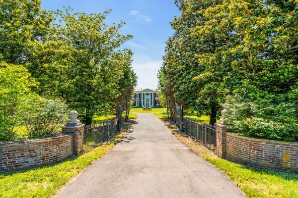 More Photos Of 1112 Franklin Rd, Brentwood Specialty For Sale