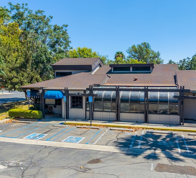 More Photos Of 8348 Archibald Ave, Rancho Cucamonga Restaurant For Lease