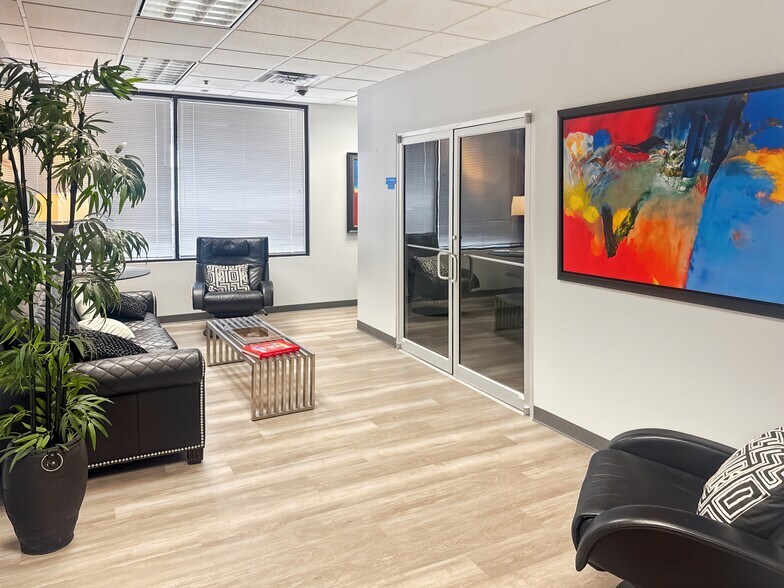 More Photos Of 1350 N Loop 1604 E, San Antonio Coworking Space