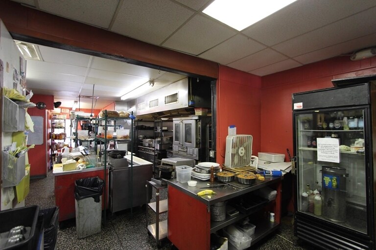 More Photos Of 5404 Harford Rd, Baltimore Storefront Retail Residential For Sale