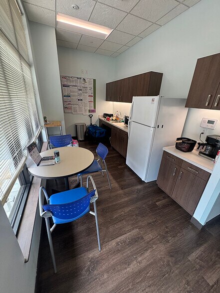 More Photos Of 120 Main St, Highland Village Apartments For Lease