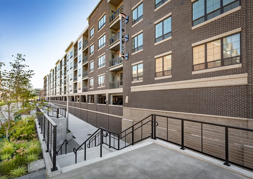 More Photos Of 11671 Maple St, Fishers Apartments For Lease