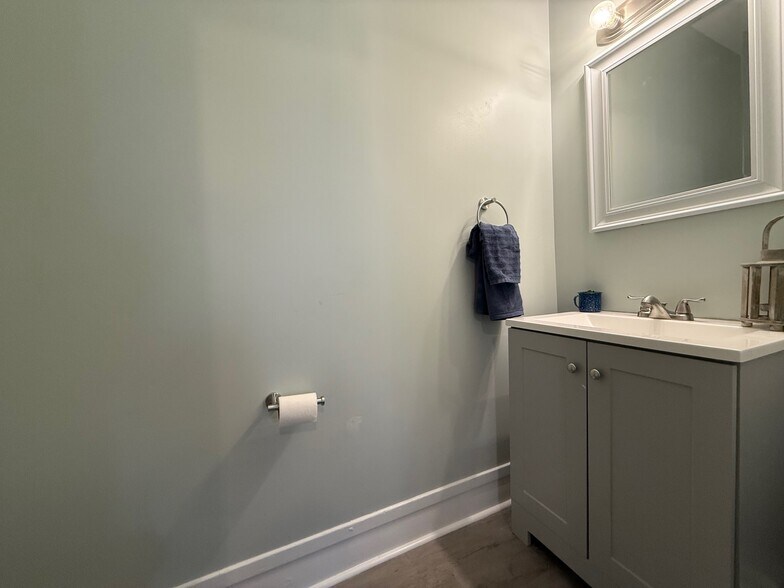 More Photos Of 9 W Chestnut St, Souderton Apartments For Sale