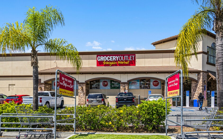 More Photos Of 140 E Live Oak Ave, Arcadia Drugstore For Sale