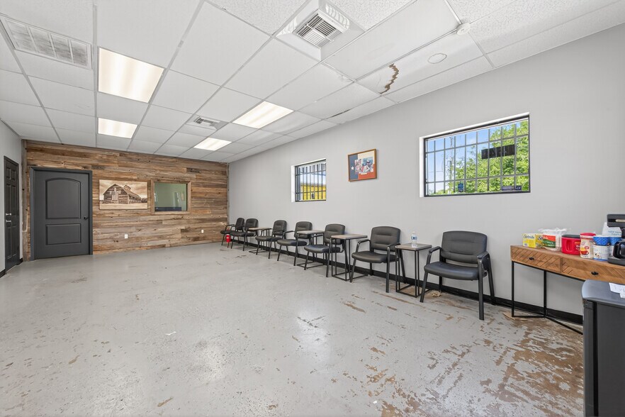 More Photos Of 12641 Westheimer Rd, Houston Auto Repair For Sale