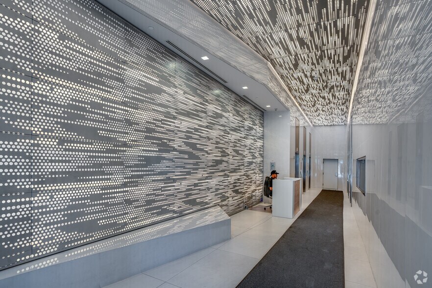 More Photos Of 44 W Flagler St, Miami Office For Lease