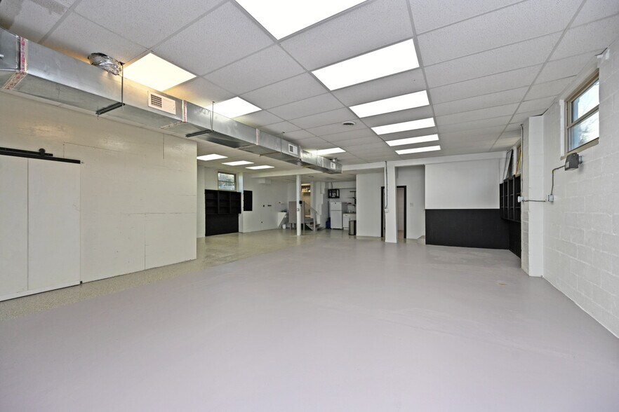 More Photos Of 340 W Main St, Batavia Office For Sale