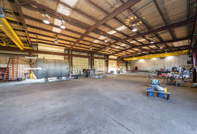 More Photos Of 2103 E SH 31, Kilgore Warehouse For Sale
