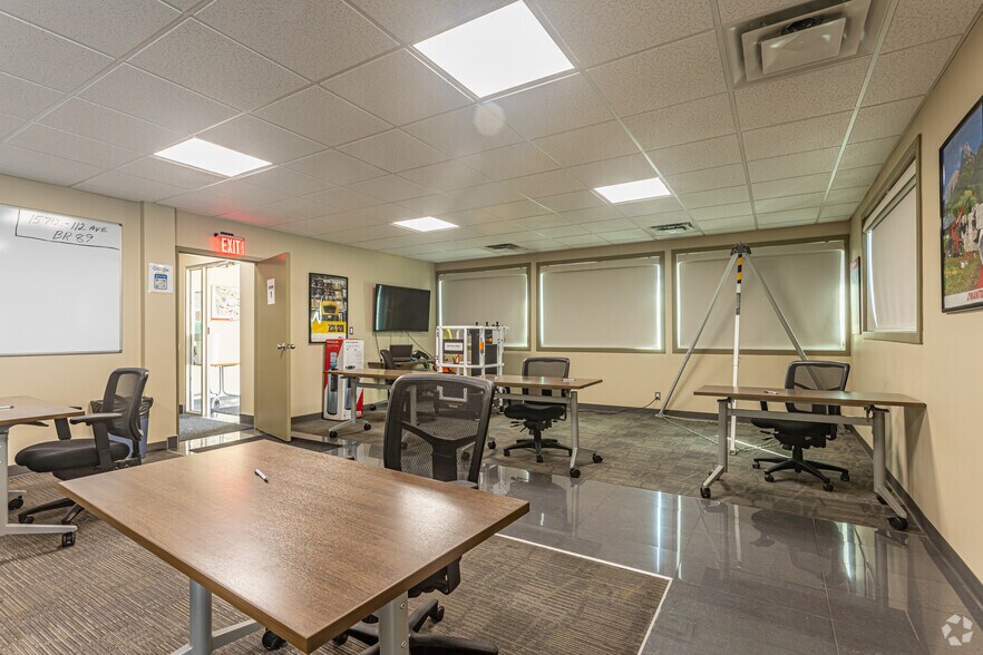 More Photos Of 15712 112 Ave, Edmonton Office For Sale