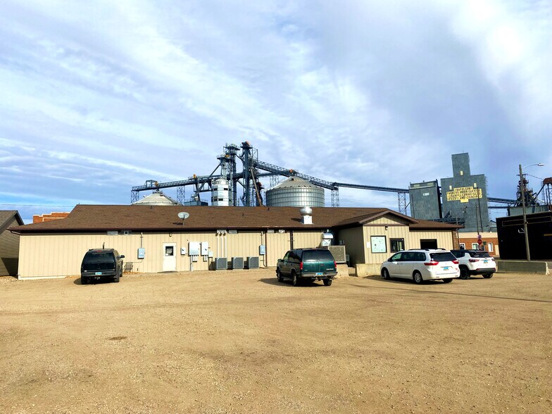 More Photos Of 301 Main Ave, Napoleon Restaurant For Sale