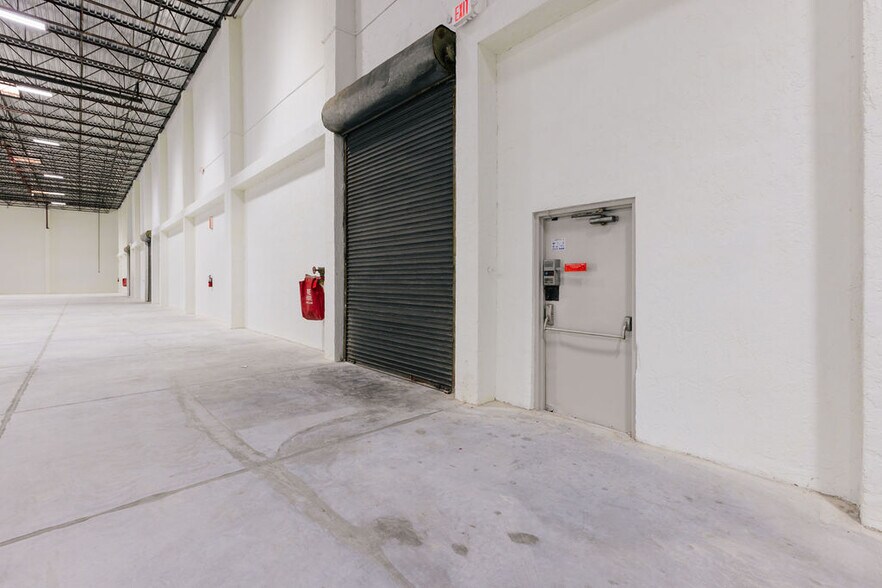 More Photos Of 2875 NW 77th Ave, Miami Warehouse For Lease