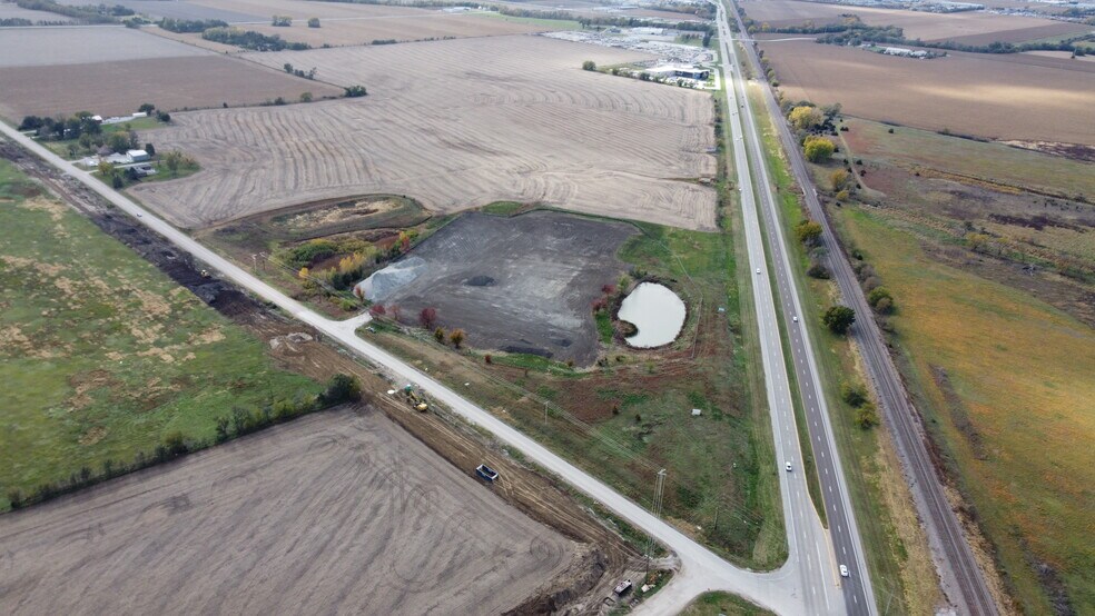 More Photos Of 7201 N 98th St, Lincoln Land For Sale