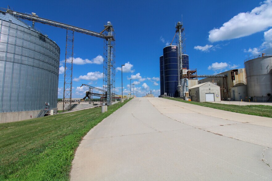 More Photos Of 6059 159th St, Galva Food Processing For Sale