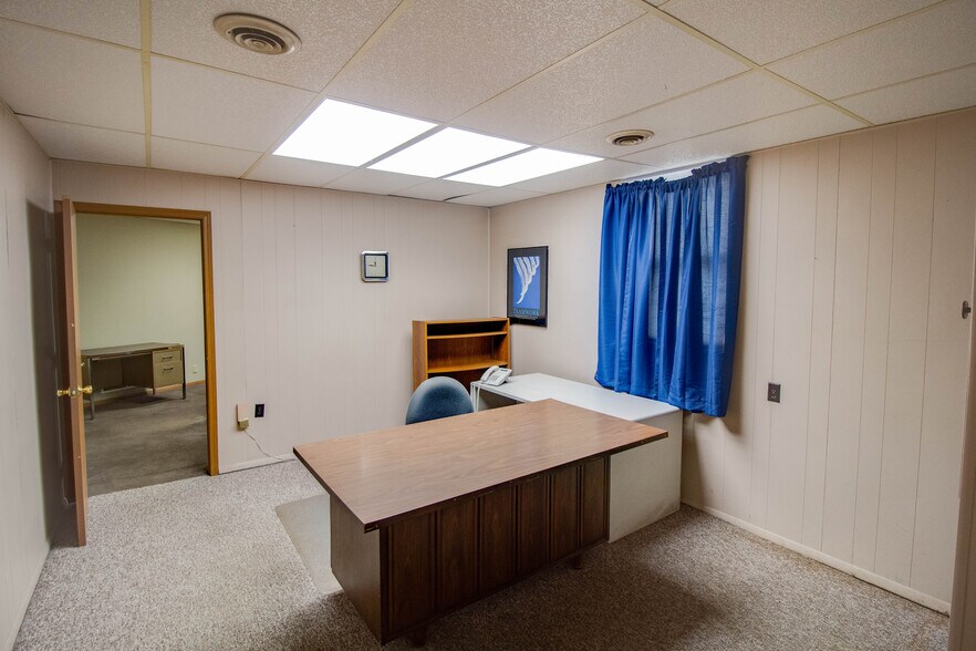 More Photos Of 344 St Louis ave, East Alton Office For Sale