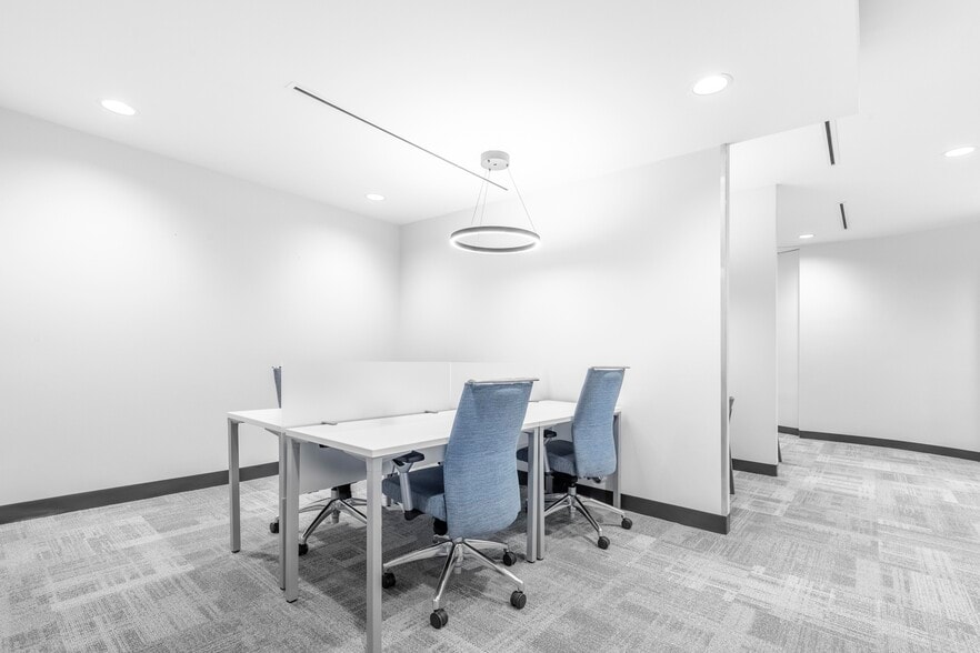 More Photos Of 12600 Deerfield Pky, Alpharetta Coworking Space