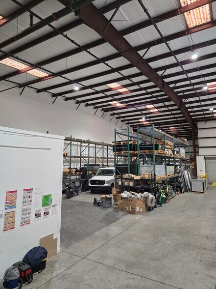 More Photos Of 1260 American Way, Longwood Warehouse For Lease