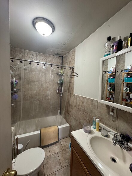 More Photos Of 2152 W 21st St, Chicago Apartments For Sale