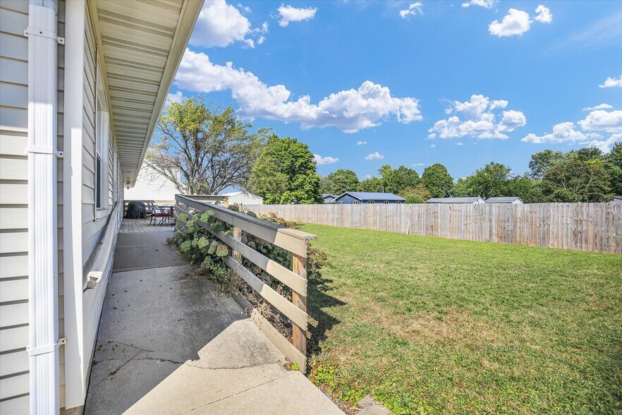 More Photos Of 808 N 3rd St, Saint Joseph Apartments For Sale