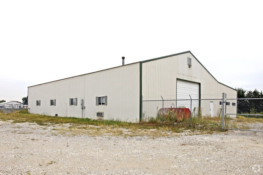 More Photos Of 100 Star Connection Dr, Wright City Warehouse For Sale