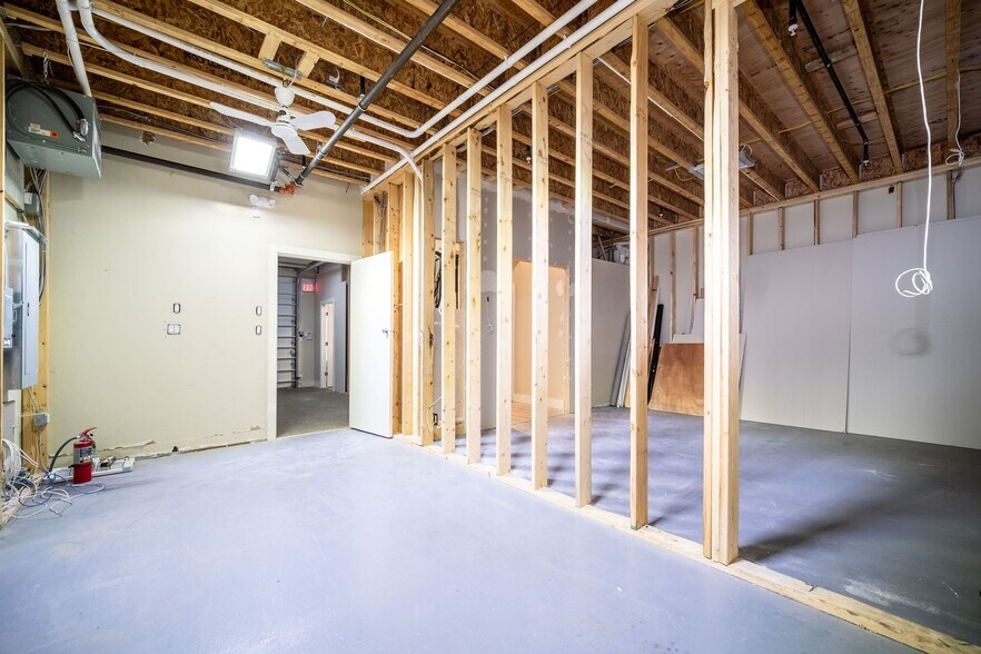 More Photos Of 628 E Kent Ave S, Vancouver Warehouse For Sale