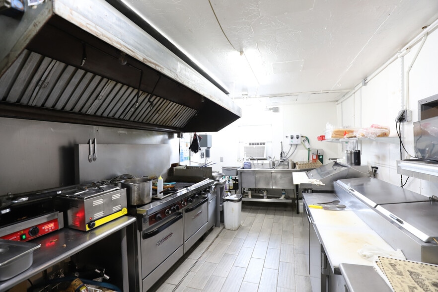 More Photos Of 12169 S Williams St, Dunnellon Restaurant For Sale