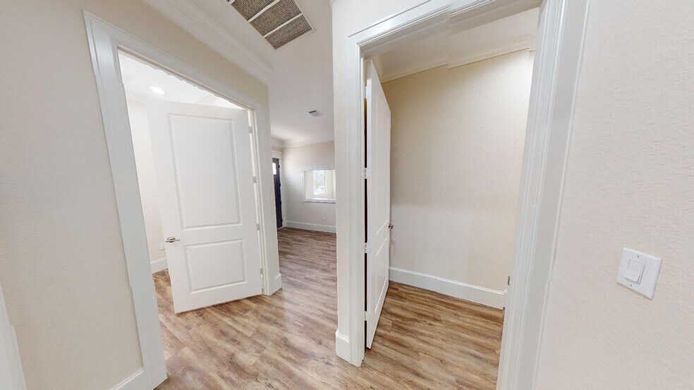 More Photos Of 11023 Northpointe Blvd, Tomball Medical For Sale